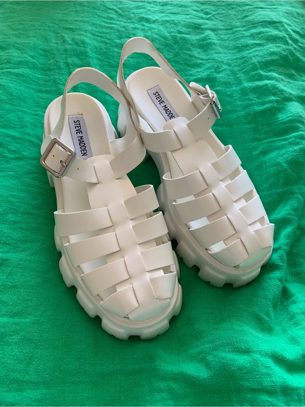 Steve Madden white chunkies